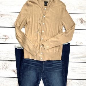 Anne Taylor tan cardigan